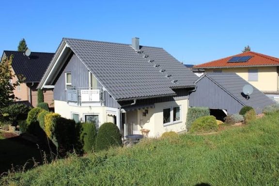 Blick aufs Haus von hinten